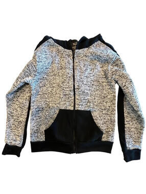 XG Apparel Boys or Girls Black and White Sweater Jacket Hoodie Size S 8  1116.1